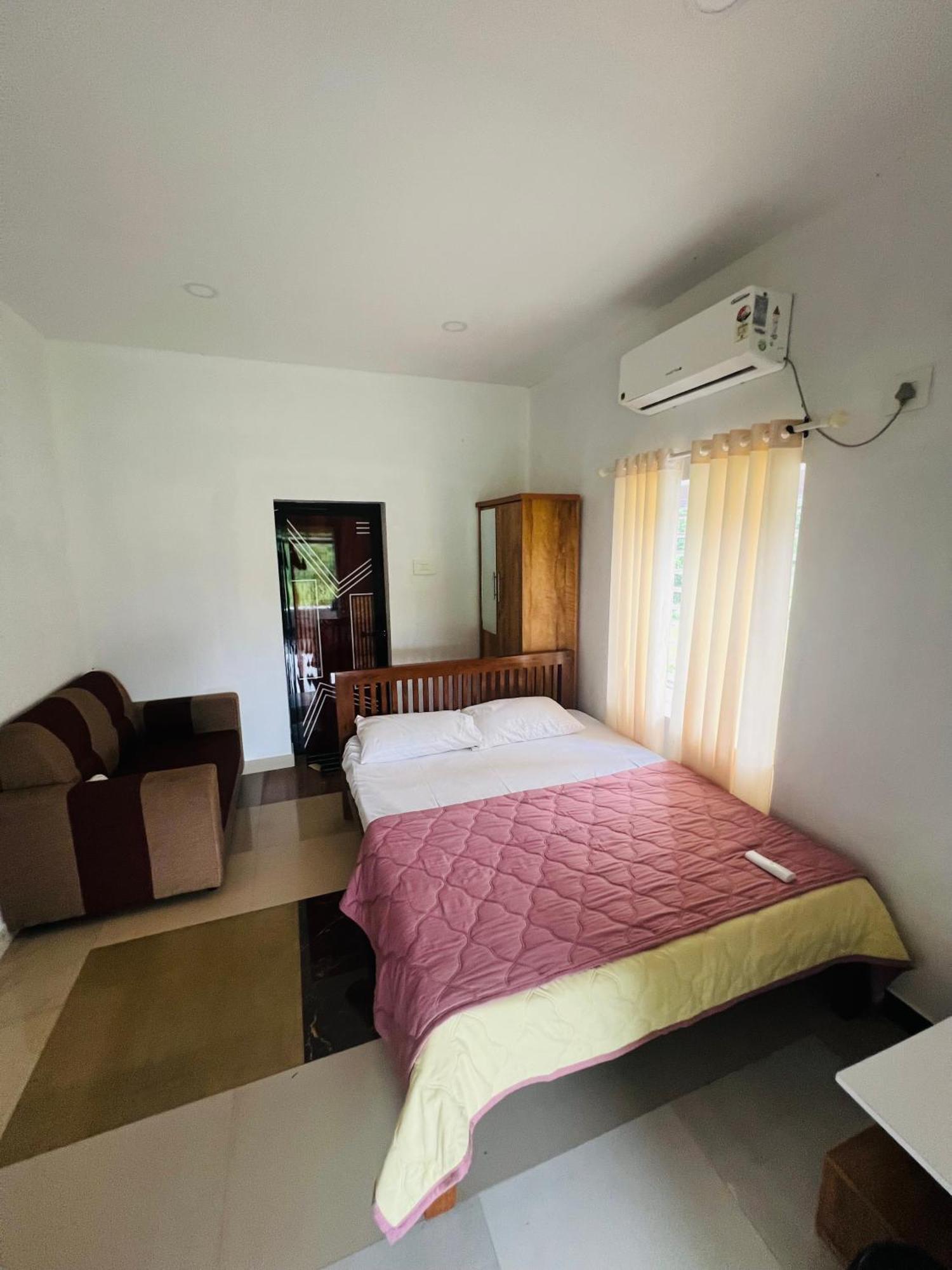 7Fort Homestay Athirappilly Exterior photo